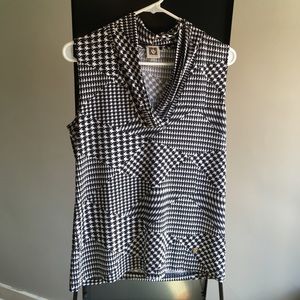 Anne Klein Patterned V-Neck Tank